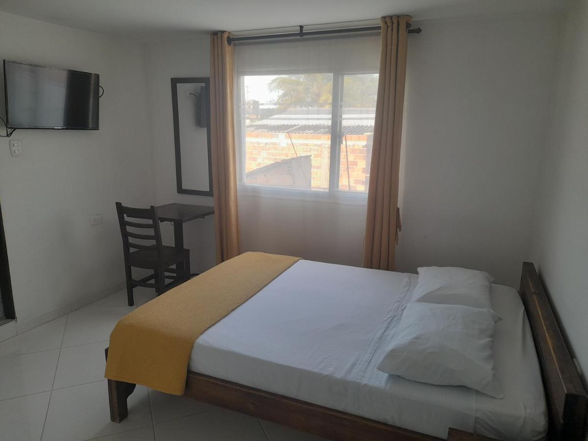 Hotel La Rueda Sr Барбоса Екстер'єр фото
